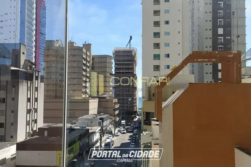 Apartamento &agrave; venda - 95m&sup2; - Meia Praia