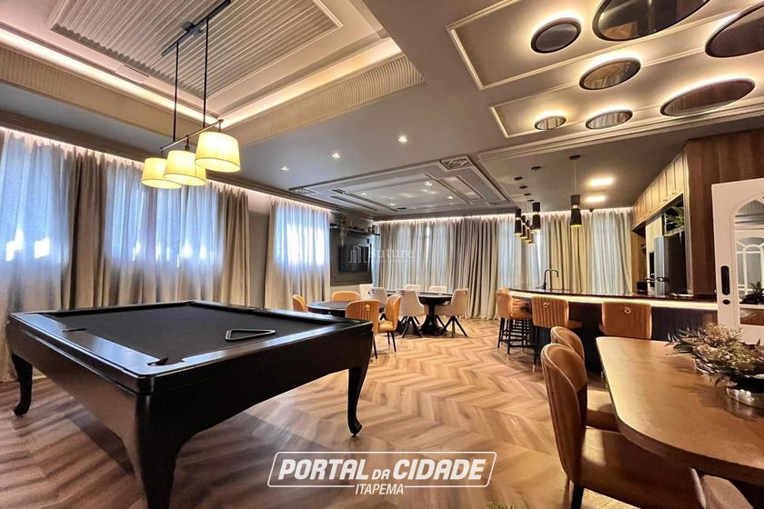 Apartamento &agrave; venda - 130m&sup2; - Centro
