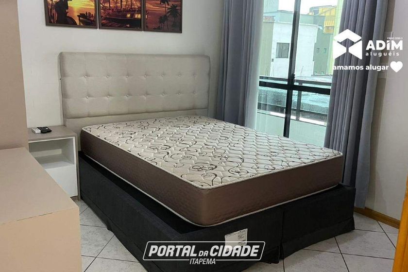 Apartamento para alugar - 140m&sup2; - Meia Praia