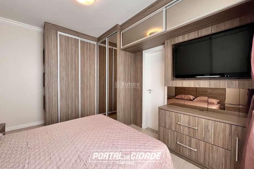Apartamento &agrave; venda - 194m&sup2; - Meia Praia