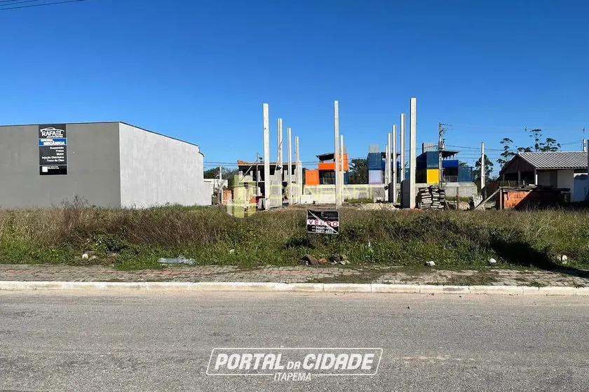 Terreno &agrave; venda - 200m&sup2; - Morretes