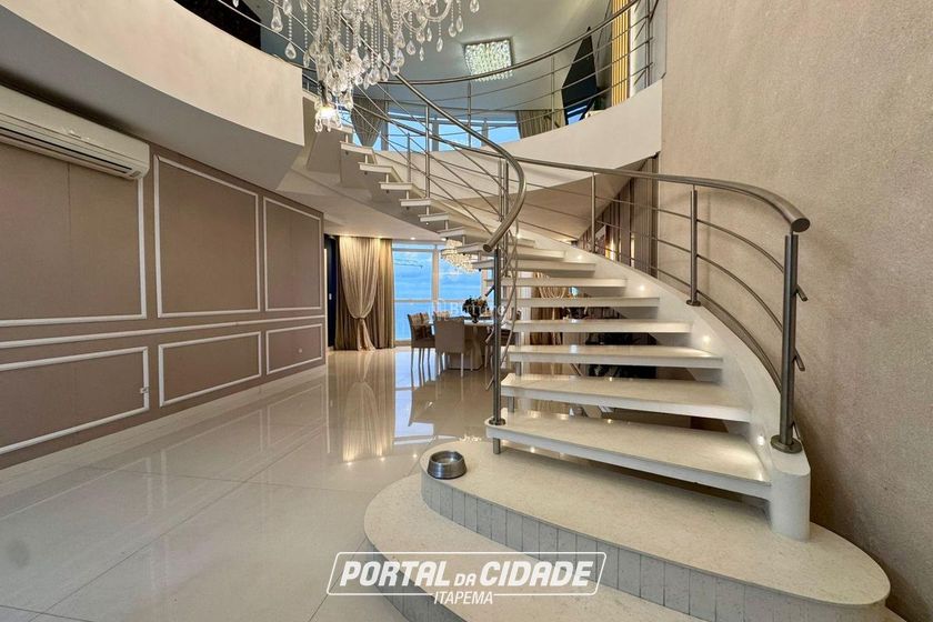 Apartamento &agrave; venda - 476m&sup2; - Meia Praia