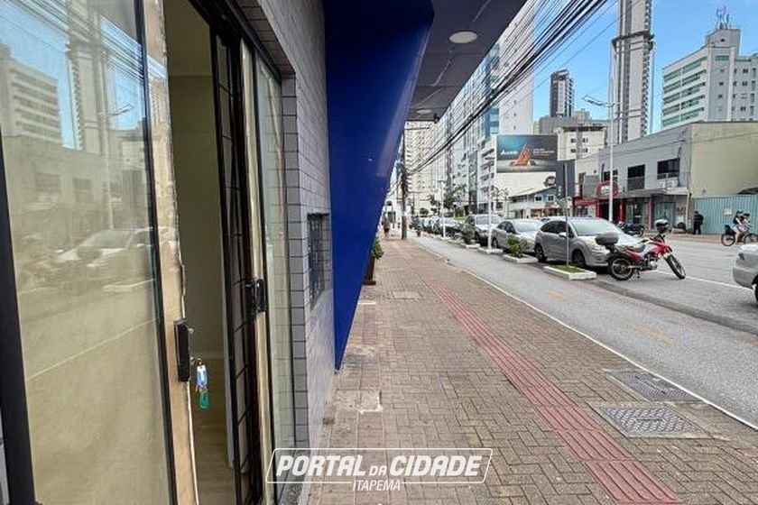 Sala Comercial para alugar - 18m&sup2; - Centro