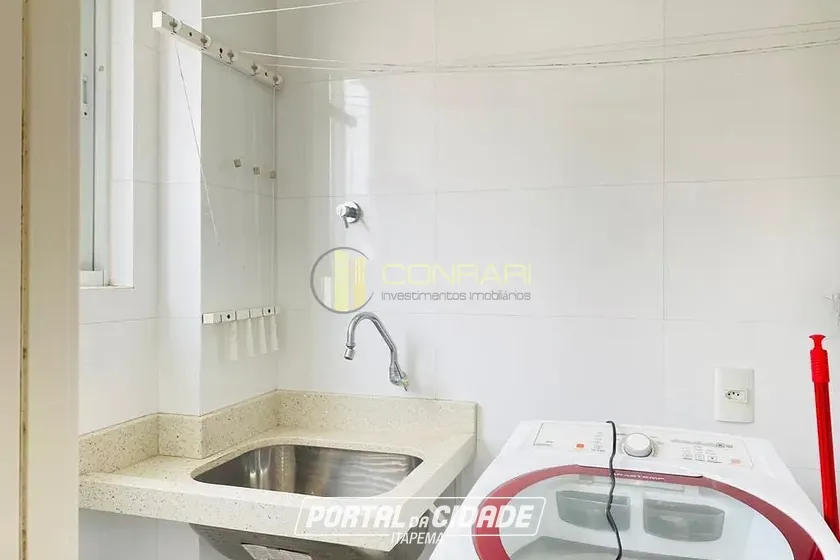 Apartamento &agrave; venda - 128m&sup2; - Meia Praia