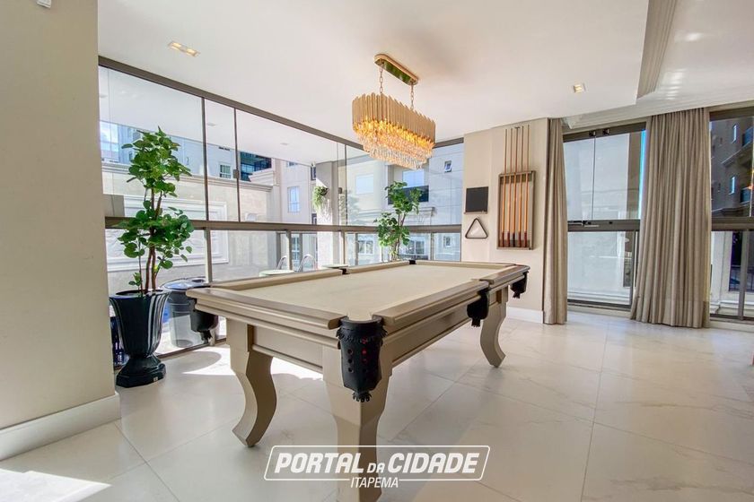 Apartamento &agrave; venda - 114m&sup2; - Meia Praia