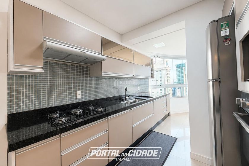 Apartamento &agrave; venda - 139m&sup2; - Pioneiros