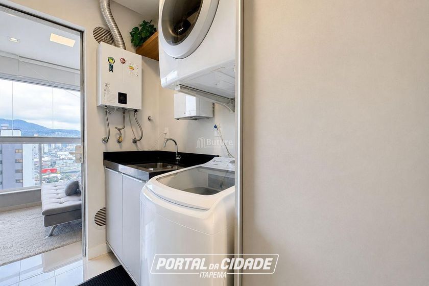 Apartamento &agrave; venda - 85m&sup2; - Meia Praia