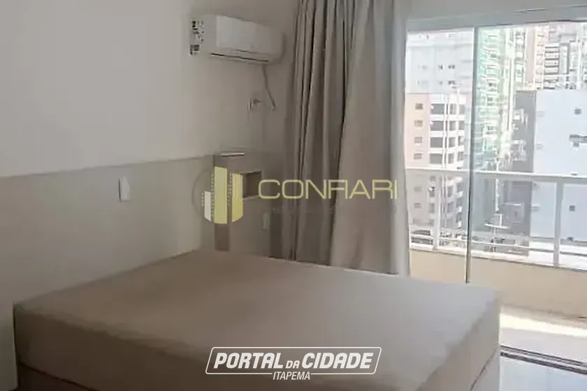 Apartamento &agrave; venda - 135m&sup2; - Meia praia