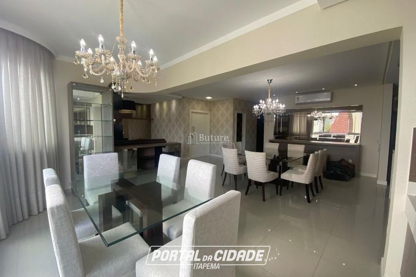 Apartamento &agrave; venda - 190m&sup2; - Meia Praia