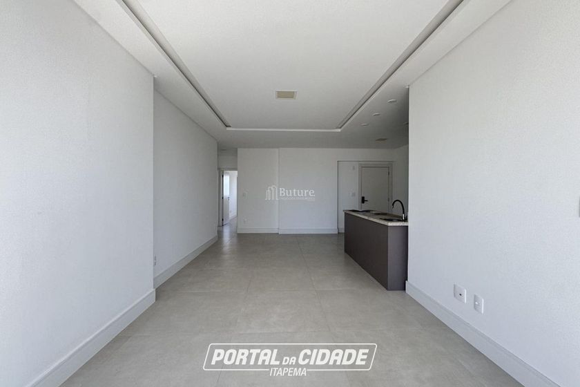 Apartamento &agrave; venda - 129m&sup2; - Meia Praia