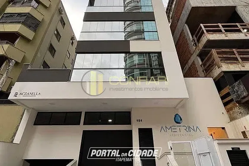 Apartamento &agrave; venda - 101m&sup2; - Meia Praia