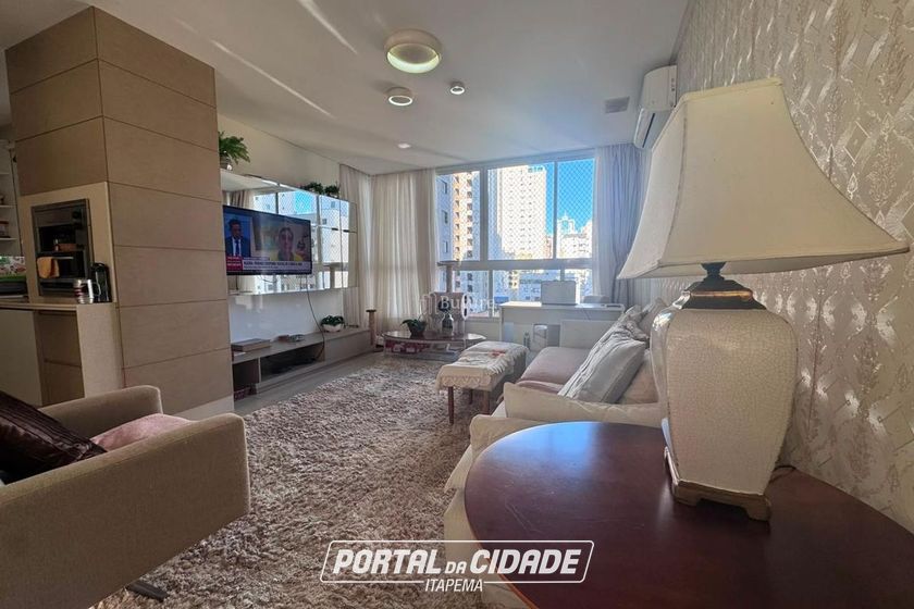 Apartamento &agrave; venda - 192m&sup2; - Centro