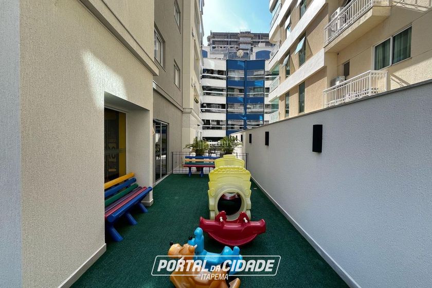 Apartamento &agrave; venda - 128m&sup2; - Meia Praia