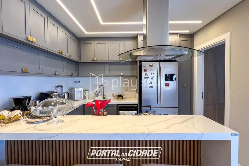 Apartamento &agrave; venda - 180m&sup2; - Meia Praia