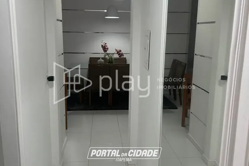 Apartamento &agrave; venda - 126m&sup2; - Meia Praia