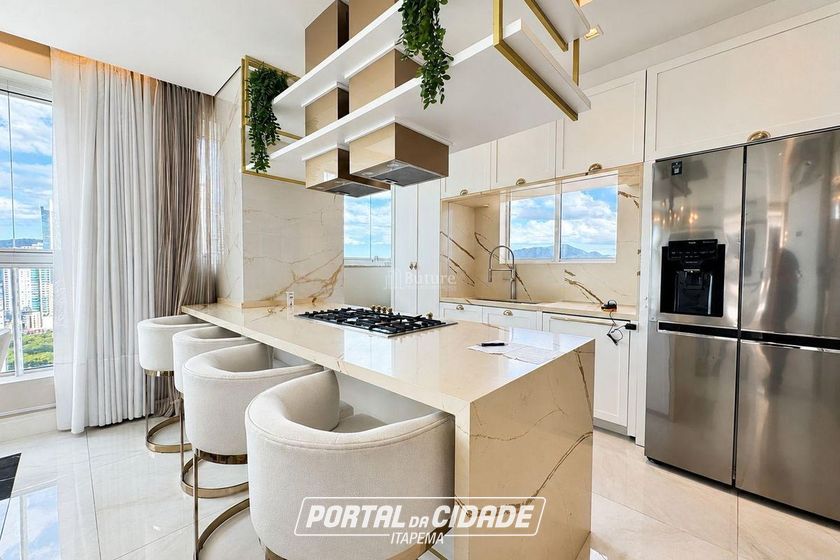 Apartamento &agrave; venda - 220m&sup2; - Centro