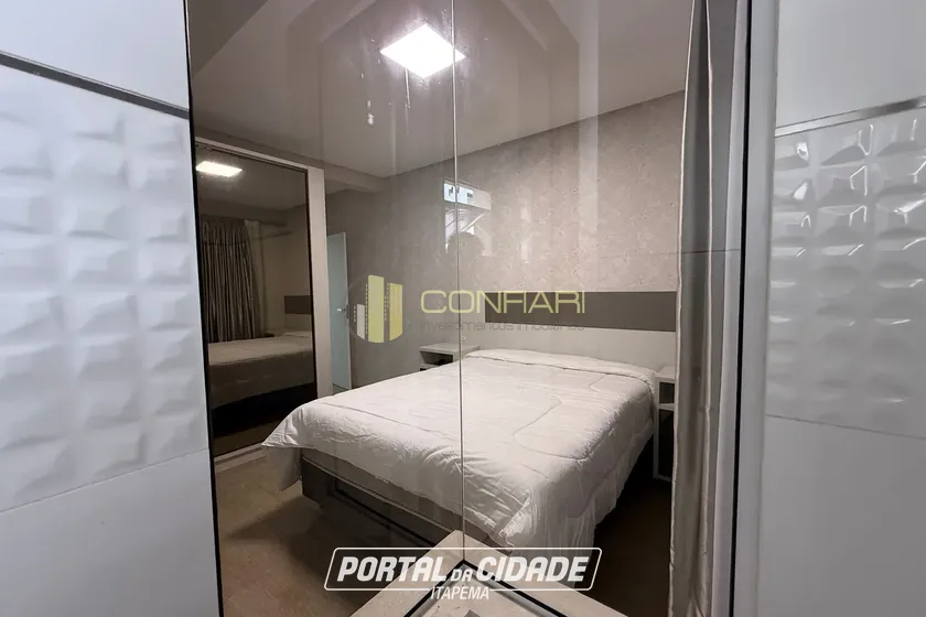 Apartamento &agrave; venda - 123m&sup2; - Meia Praia
