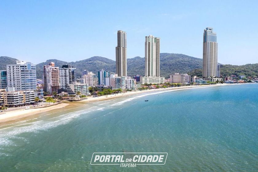 Apartamento &agrave; venda - 300m&sup2; - Centro