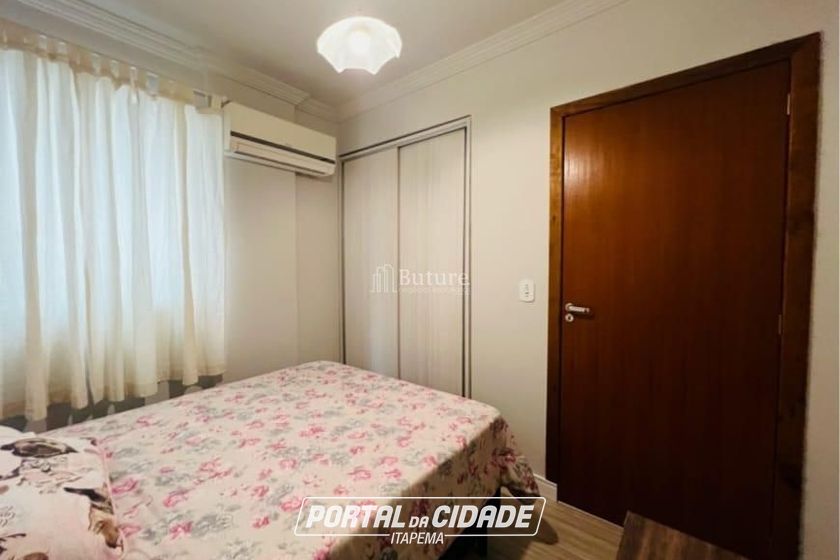 Apartamento &agrave; venda - 110m&sup2; - Meia Praia