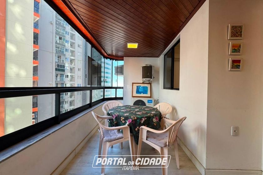 Apartamento &agrave; venda - 107m&sup2; - Centro