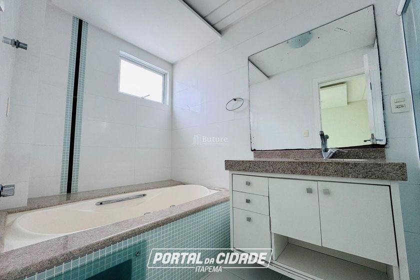 Apartamento &agrave; venda - 122m&sup2; - Centro