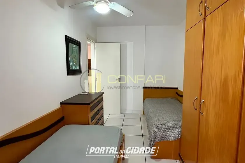 Apartamento para alugar - 103m&sup2; - Meia Praia