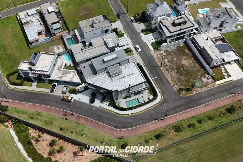 Casa &agrave; venda - 360m&sup2; - Centro