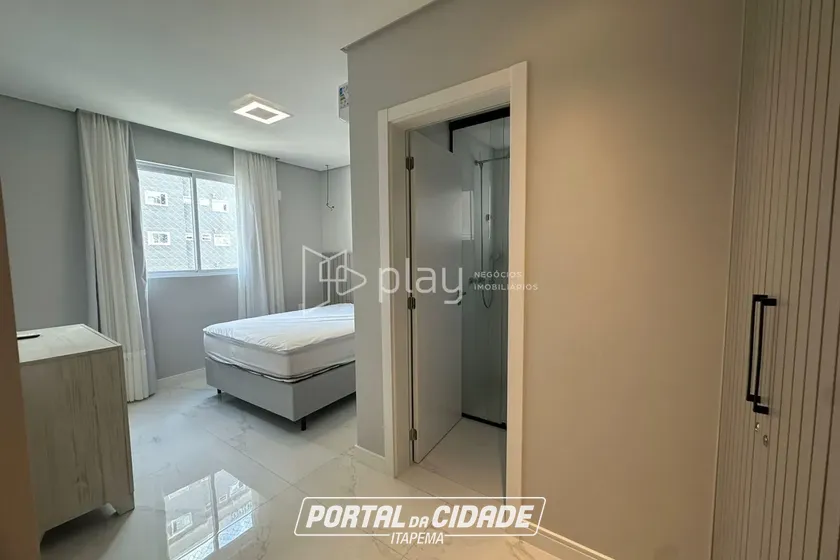 Apartamento &agrave; venda - 202m&sup2; - Meia Praia