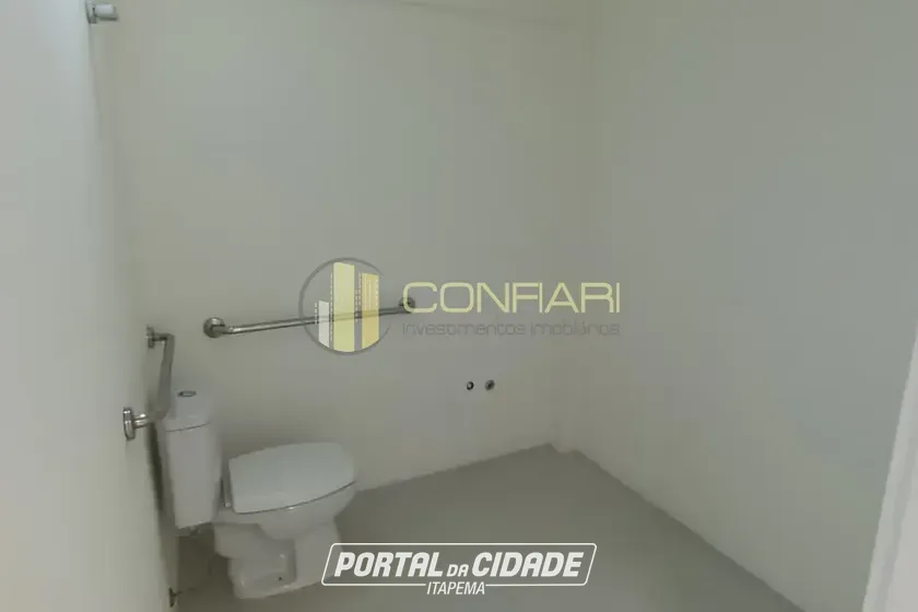 Sala Comercial para alugar - 116m&sup2; - Meia praia