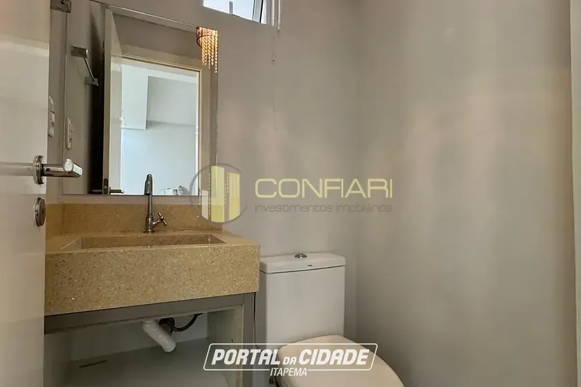 Apartamento &agrave; venda - 110m&sup2; - Meia Praia