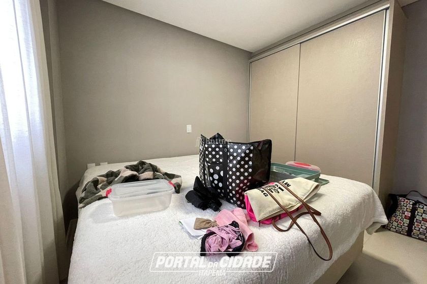 Apartamento &agrave; venda - 141m&sup2; - Meia Praia