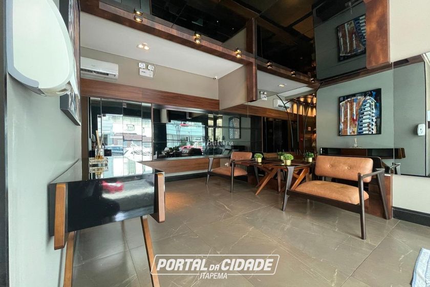 Apartamento &agrave; venda - 208m&sup2; - Meia Praia