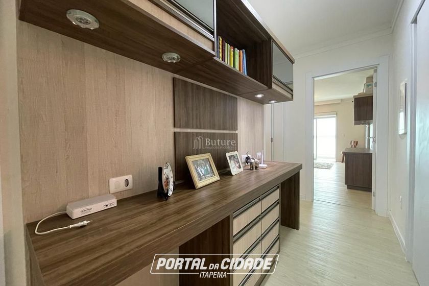 Apartamento &agrave; venda - 248m&sup2; - Meia Praia