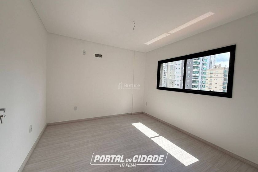 Apartamento &agrave; venda - Meia Praia