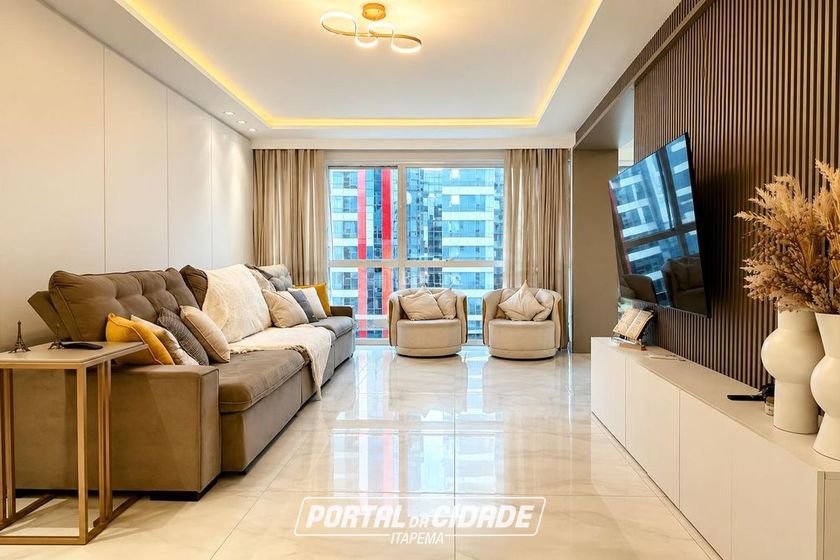 Apartamento &agrave; venda - 195m&sup2; - Meia Praia