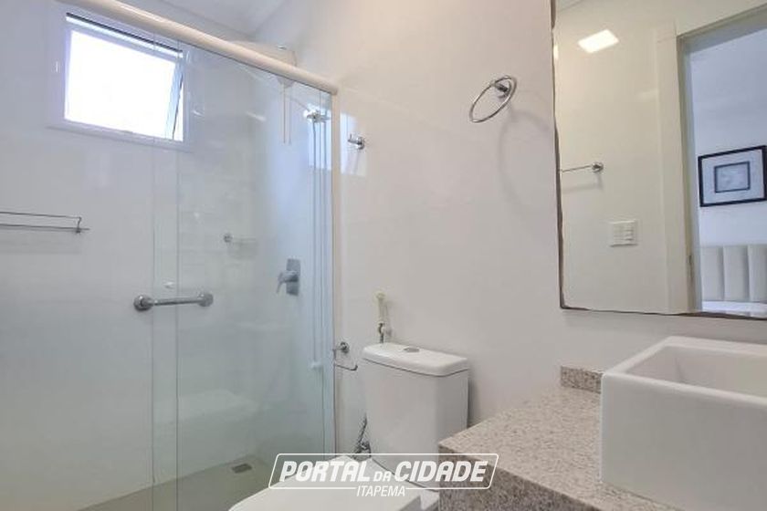 Apartamento para alugar - 127m&sup2; - Meia Praia