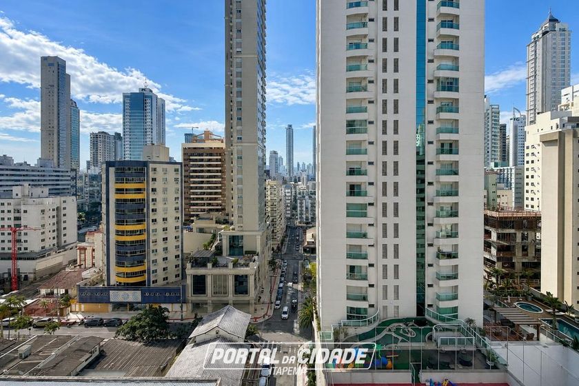 Apartamento &agrave; venda - 165m&sup2; - Centro