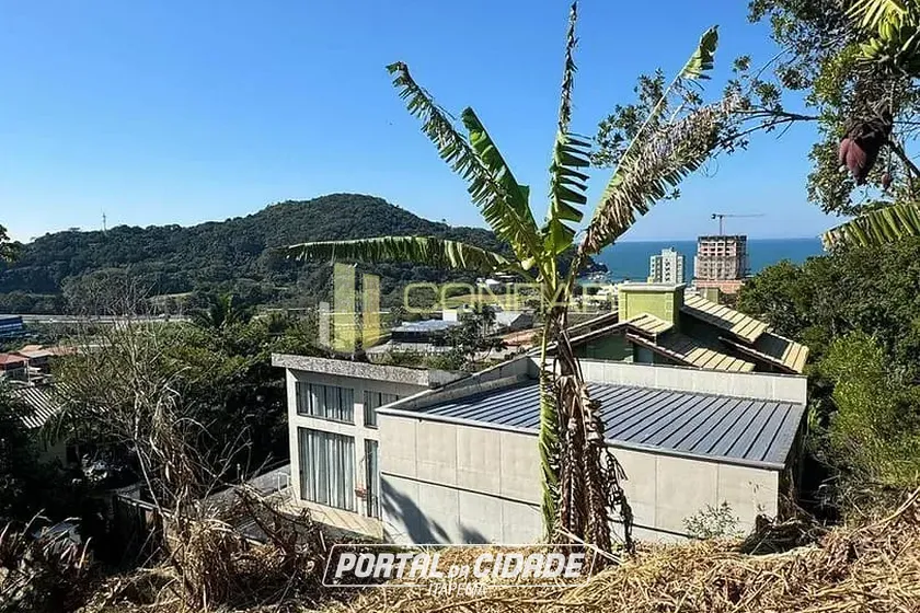 Terreno &agrave; venda - 312m&sup2; - Ilhota