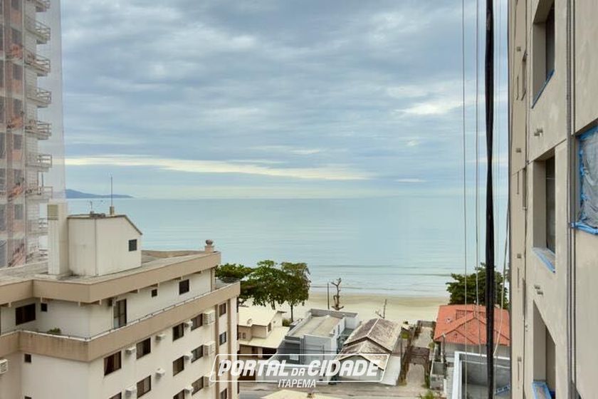 Apartamento &agrave; venda - 130m&sup2; - Balne&aacute;rio Pereque