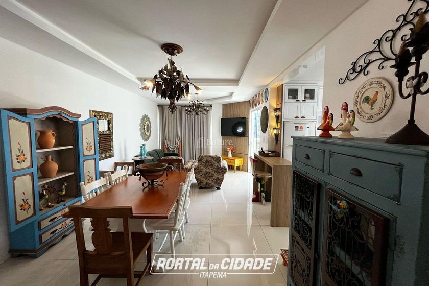 Apartamento &agrave; venda - 128m&sup2; - Meia Praia