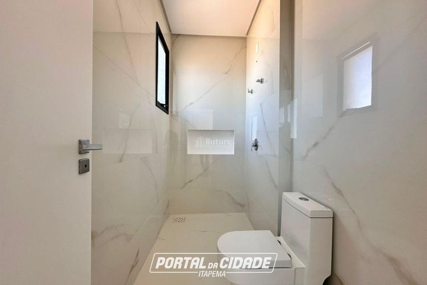 Apartamento &agrave; venda - 198m&sup2; - Meia Praia
