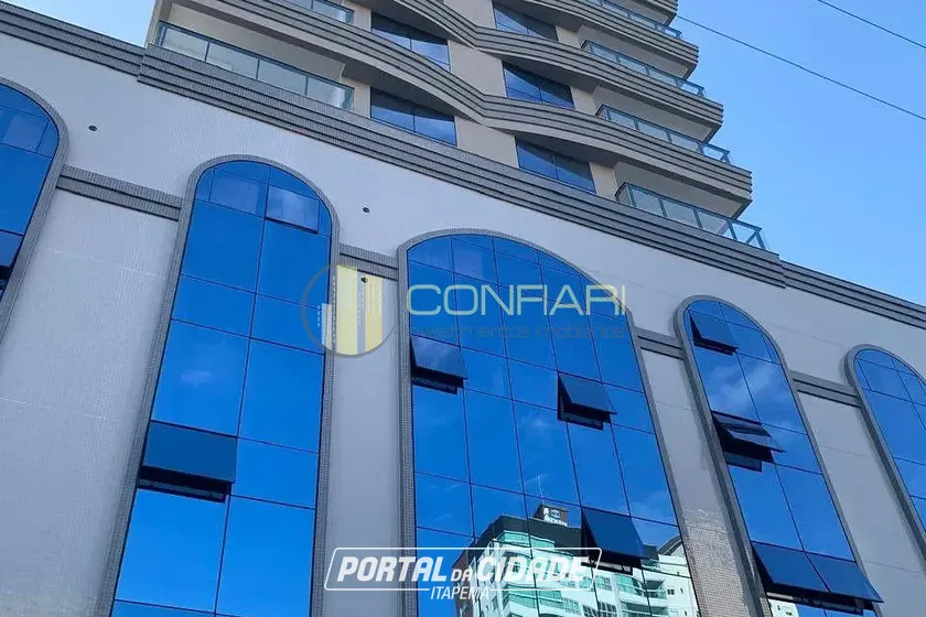 Sala Comercial para alugar - 140m&sup2; - Meia Praia