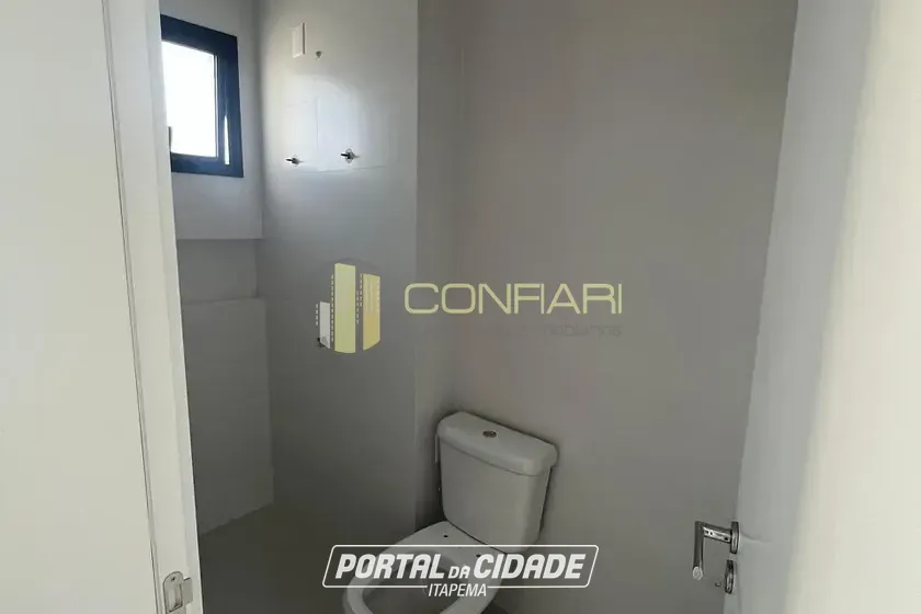 Apartamento &agrave; venda - 168m&sup2; - Meia Praia
