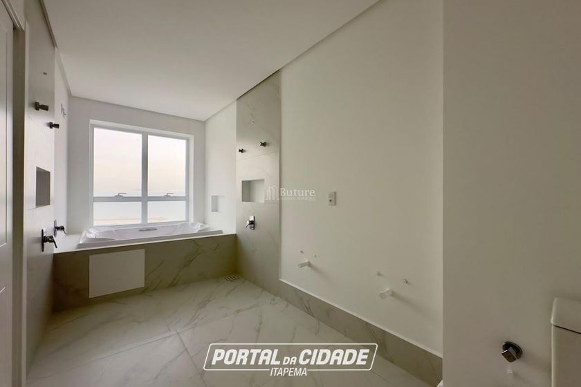Apartamento &agrave; venda - 190m&sup2; - Centro