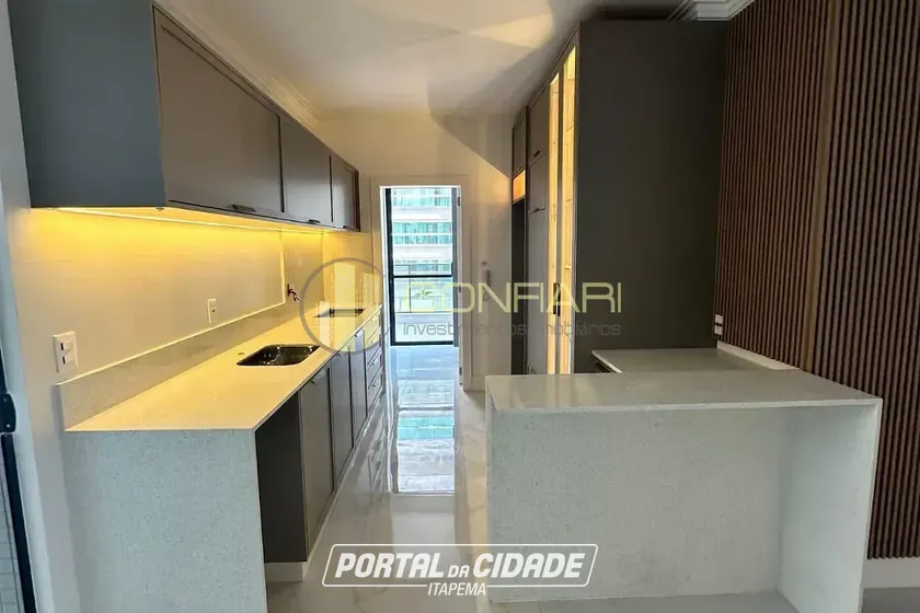 Apartamento &agrave; venda - 163m&sup2; - meia praia