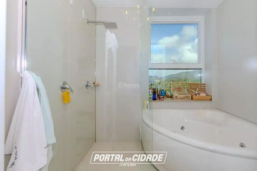Apartamento &agrave; venda - 180m&sup2; - Centro