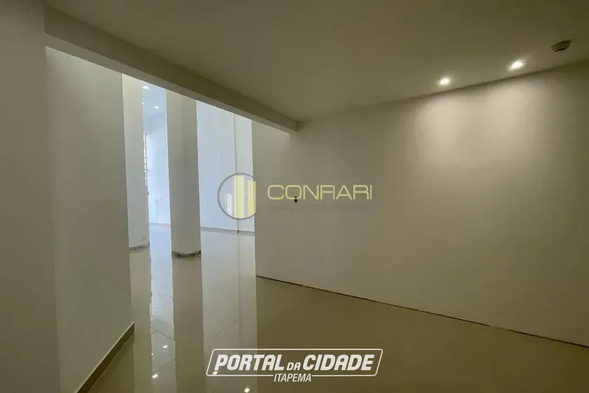 Sala Comercial &agrave; venda - 160m&sup2; - Meia Praia