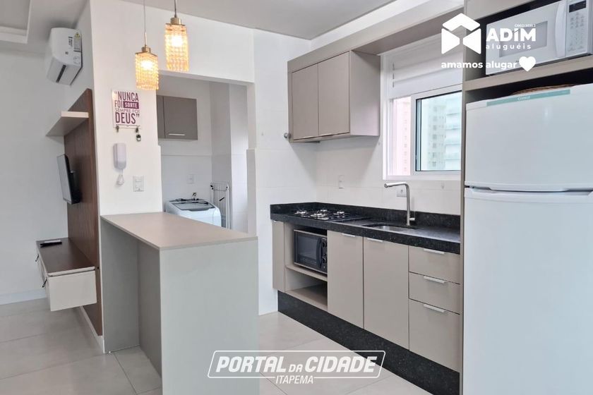 Apartamento para alugar - 119m&sup2; - Meia Praia