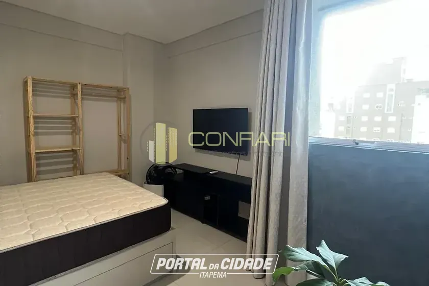 Apartamento para alugar - 107m&sup2; - meia praia