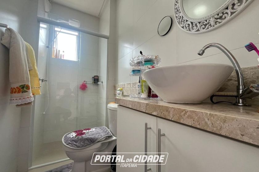 Apartamento &agrave; venda - 118m&sup2; - Meia Praia
